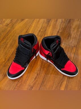 Nike High-Top Sneakers - Black & Red